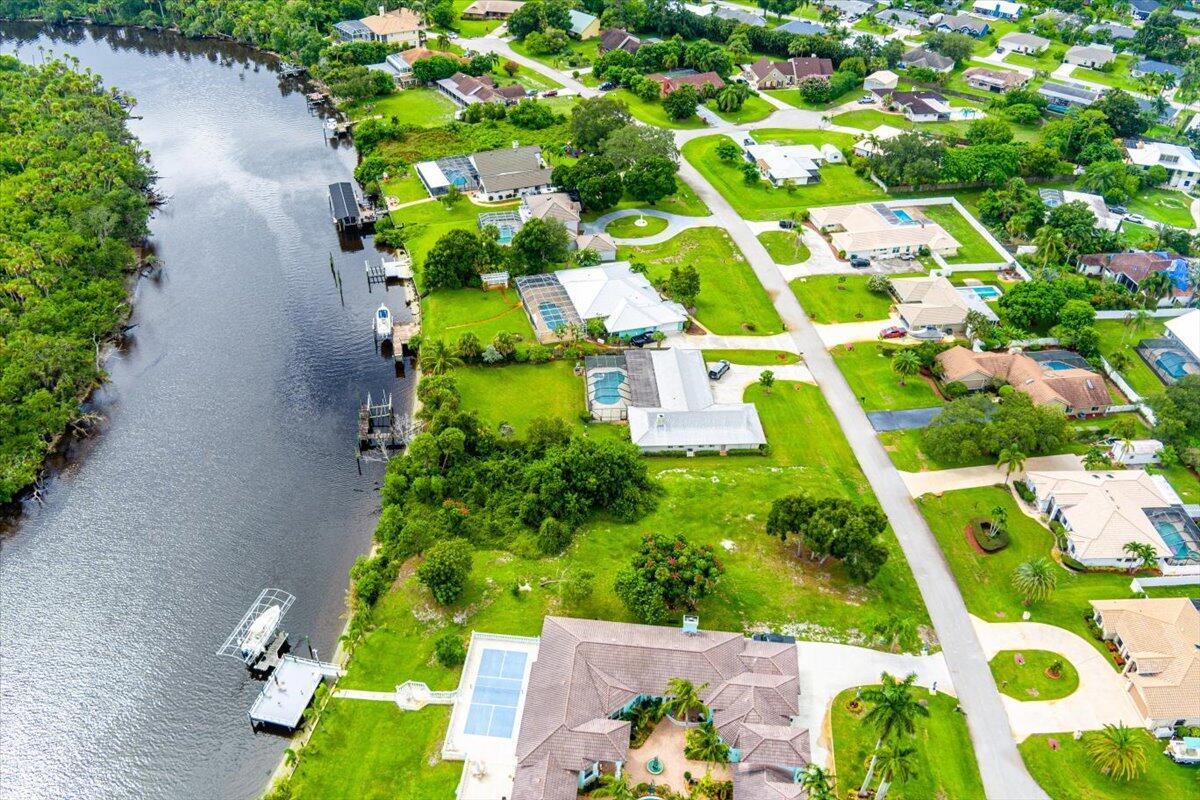 HIDDEN RIVER ESTATES - Land