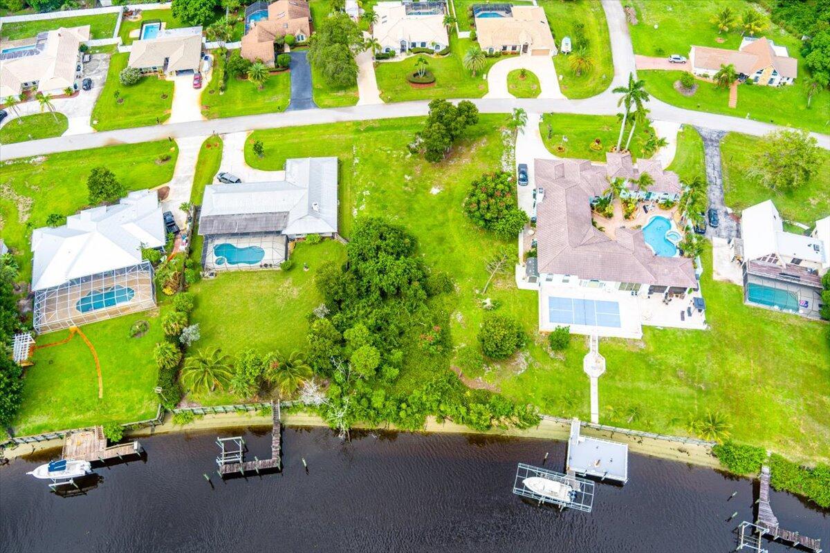 HIDDEN RIVER ESTATES - Land