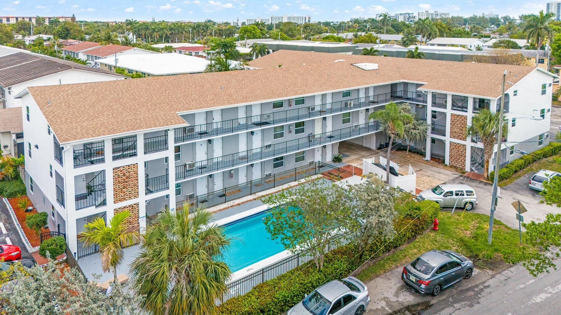 CARRIAGE LIGHT CONDO - Residential Lease