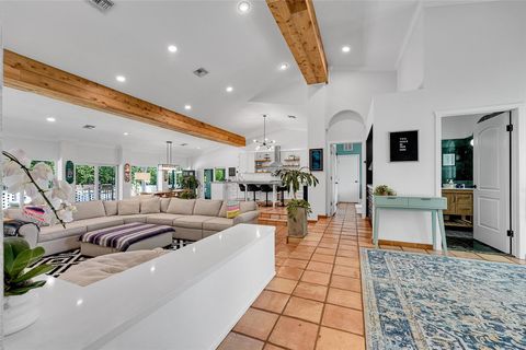 2739 Oak Tree Ln Fort Lauderdale FL 33309