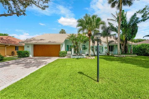 2739 Oak Tree Ln Fort Lauderdale FL 33309