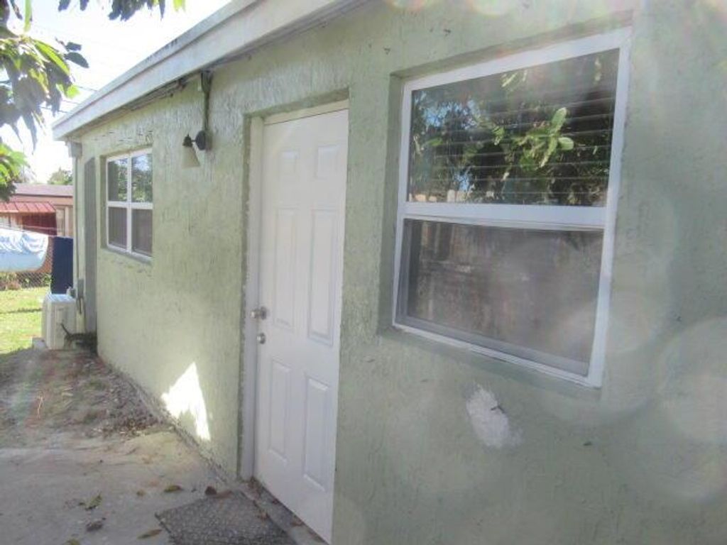Photo of 3200 N Seacrest Boulevard, Boynton Beach, FL 33435 (MLS # R11061918)