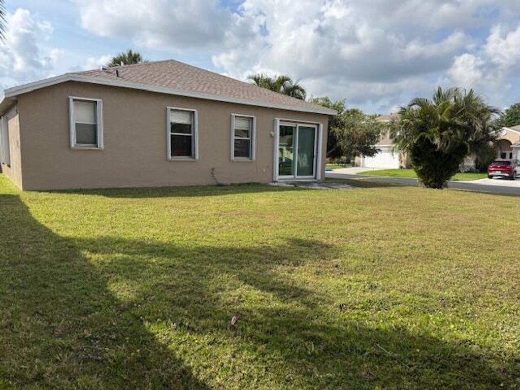 Photo of 2509 SE Springtree Place, Stuart, FL 34997 (MLS # R11075279)