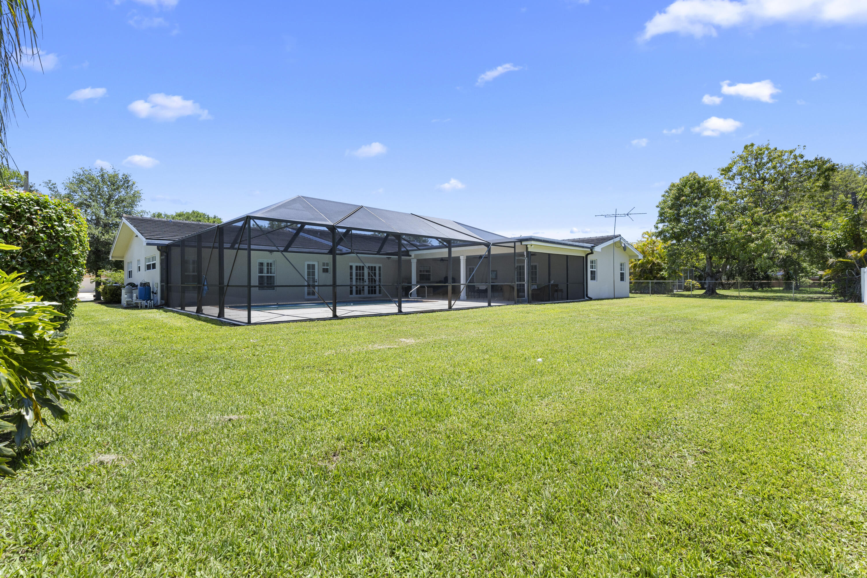 PLANTATIONS SECLUDED GARDENS - Residential