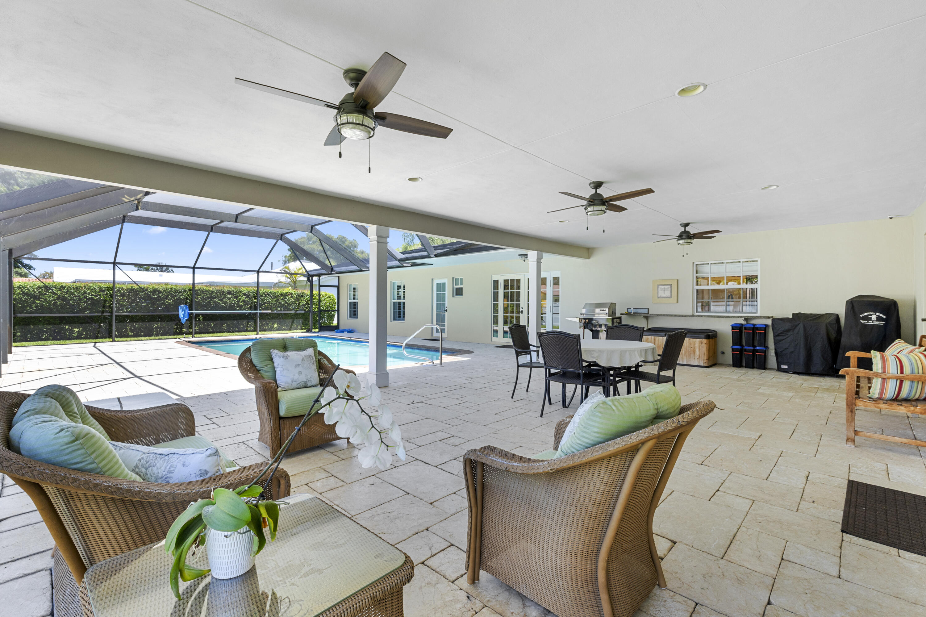 PLANTATIONS SECLUDED GARDENS - Residential