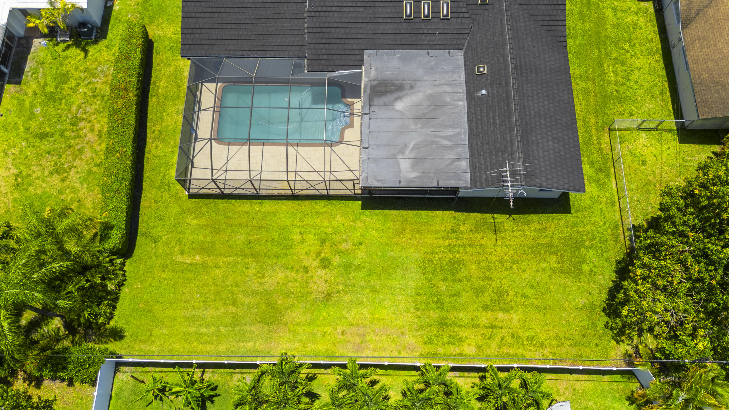 PLANTATIONS SECLUDED GARDENS - Residential