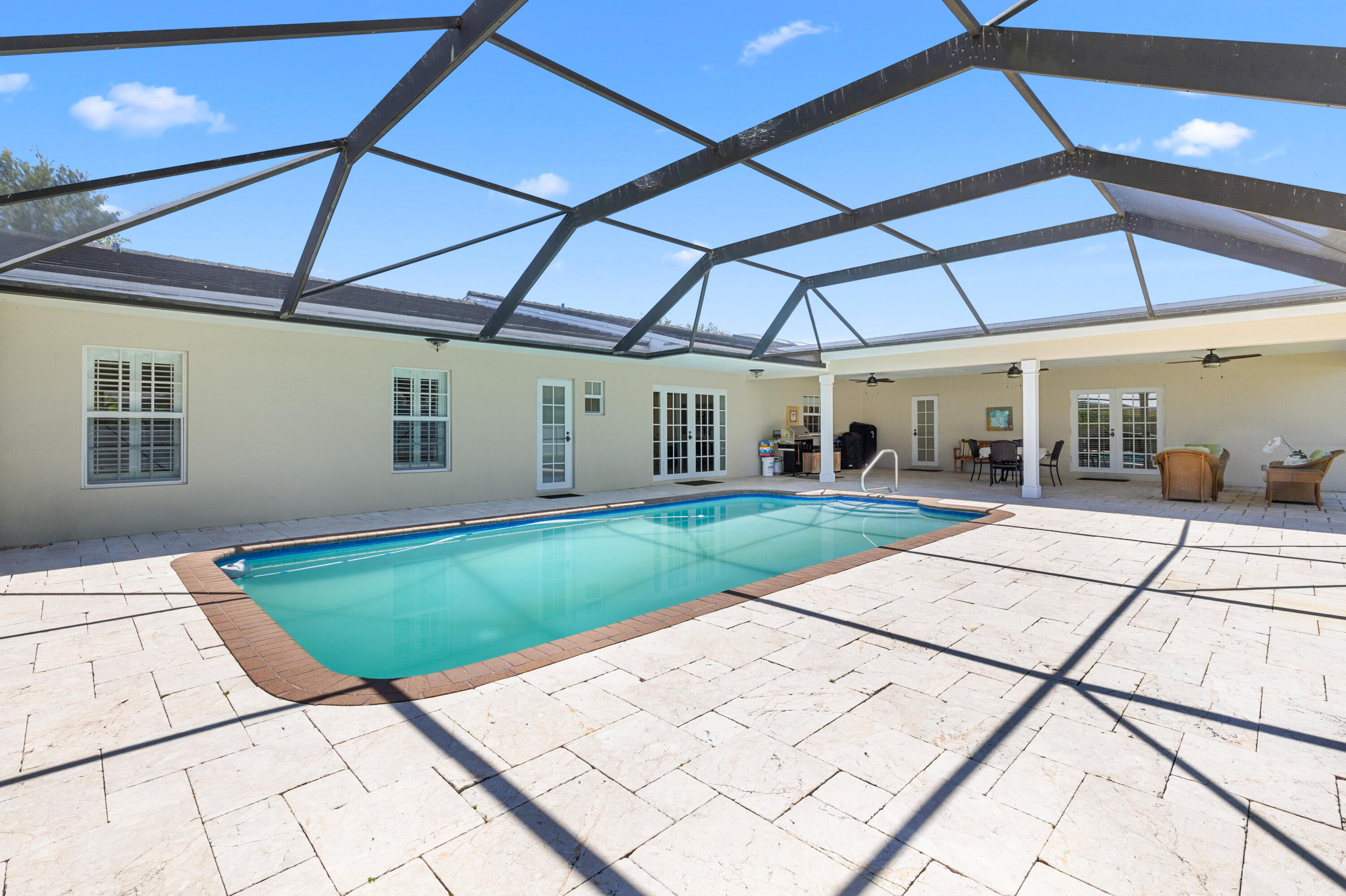 PLANTATIONS SECLUDED GARDENS - Residential