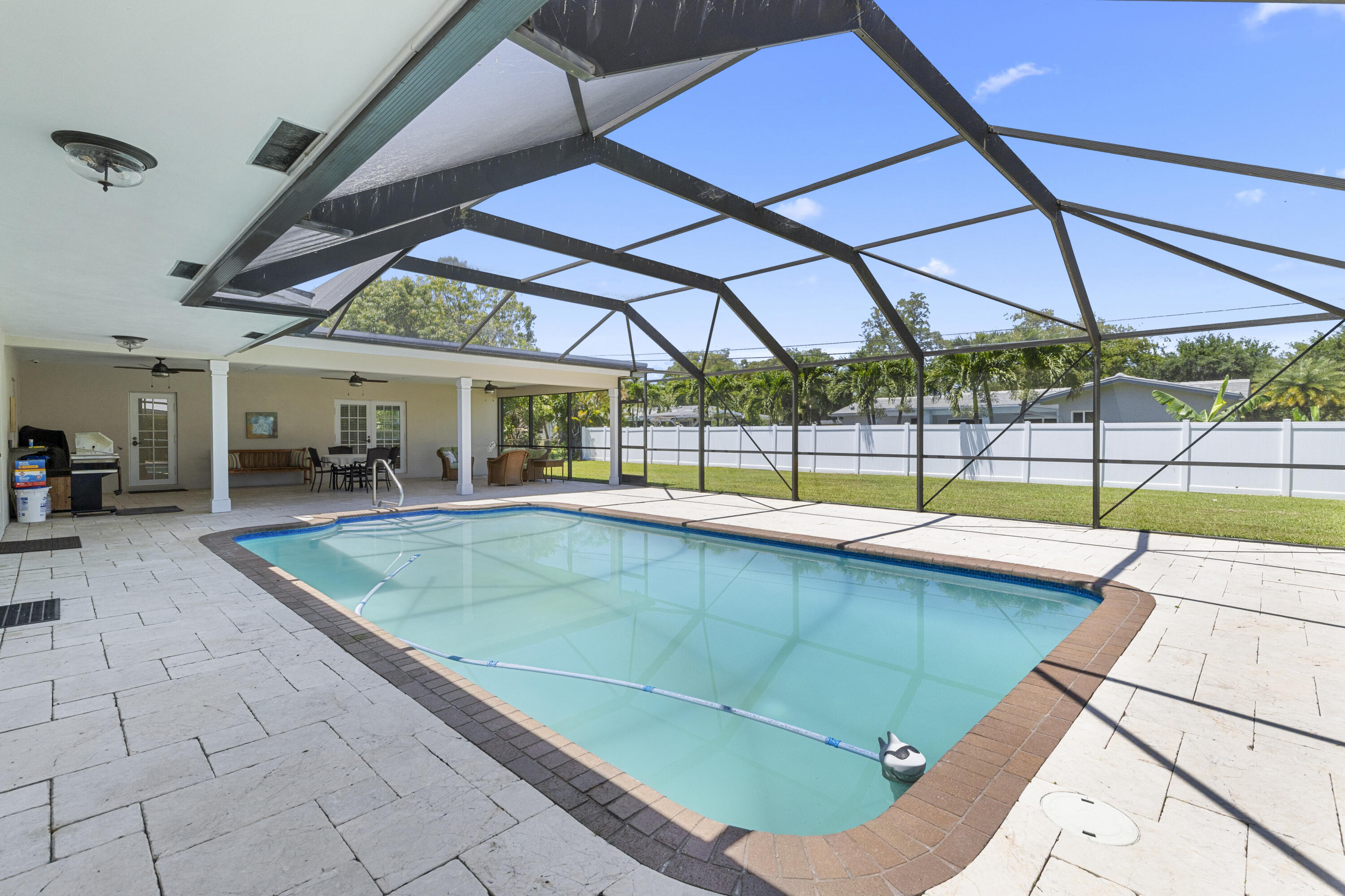 PLANTATIONS SECLUDED GARDENS - Residential