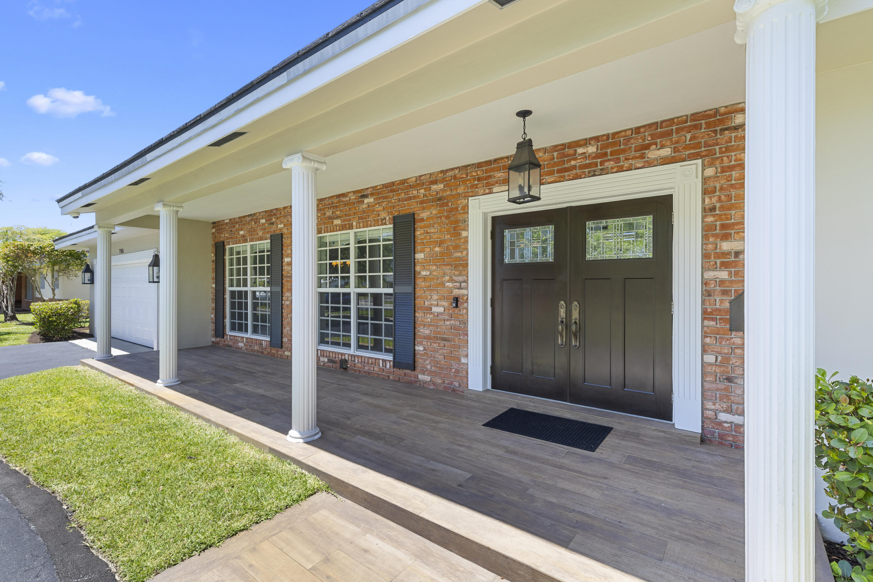 PLANTATIONS SECLUDED GARDENS - Residential