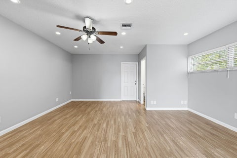 Tiny photo for 613 SEA TURTLE Way, Plantation, FL 33324 (MLS # B26067187)