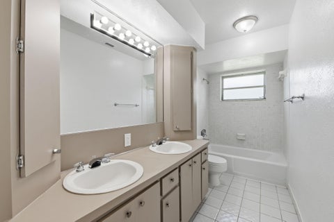 Tiny photo for 613 SEA TURTLE Way, Plantation, FL 33324 (MLS # B26067187)