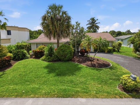Tiny photo for 613 SEA TURTLE Way, Plantation, FL 33324 (MLS # B26067187)