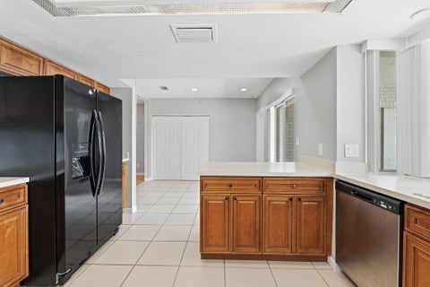 Tiny photo for 613 SEA TURTLE Way, Plantation, FL 33324 (MLS # B26067187)