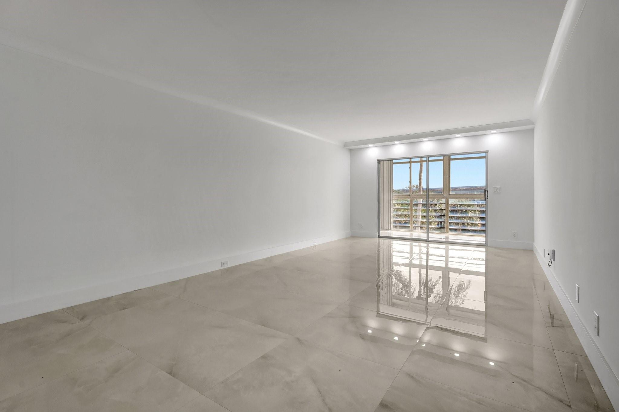 2901 Victoria Cir M4
