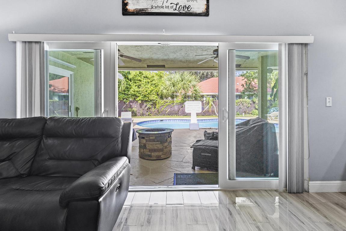 WINSTON PARK SECTION TWO-B - Residential