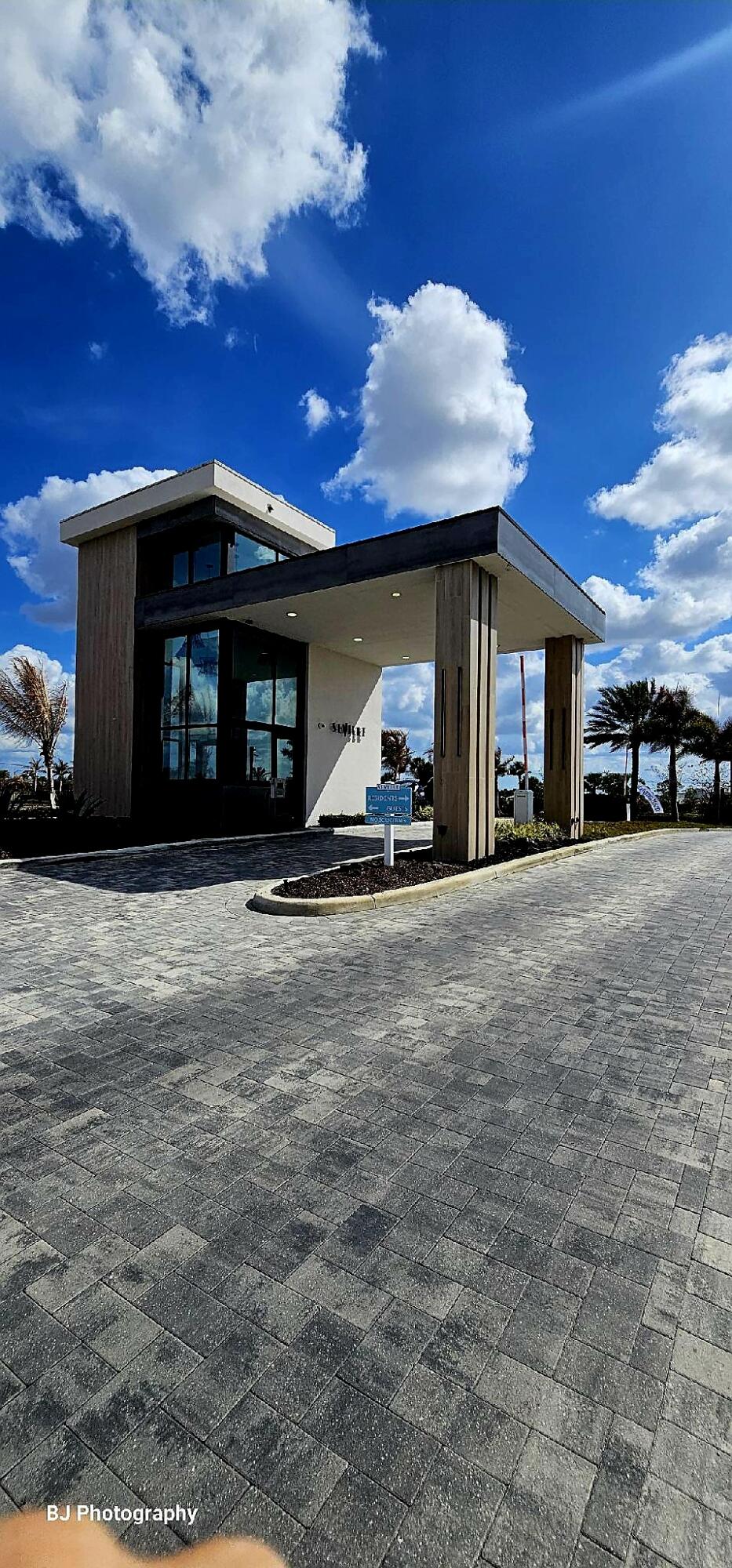 SEVILLE PHASE 1 - Residential