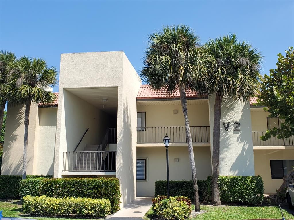 Photo of 1605 S Us Highway 1 #V2-205, Jupiter, FL 33477 (MLS # R10708520)