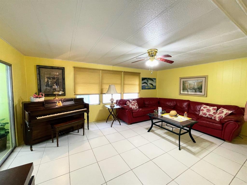 WEST LAKES OF BOCA RATON INC - Residential