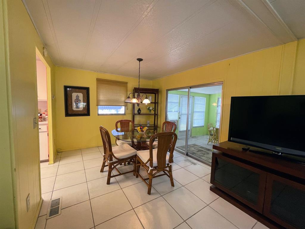 WEST LAKES OF BOCA RATON INC - Residential