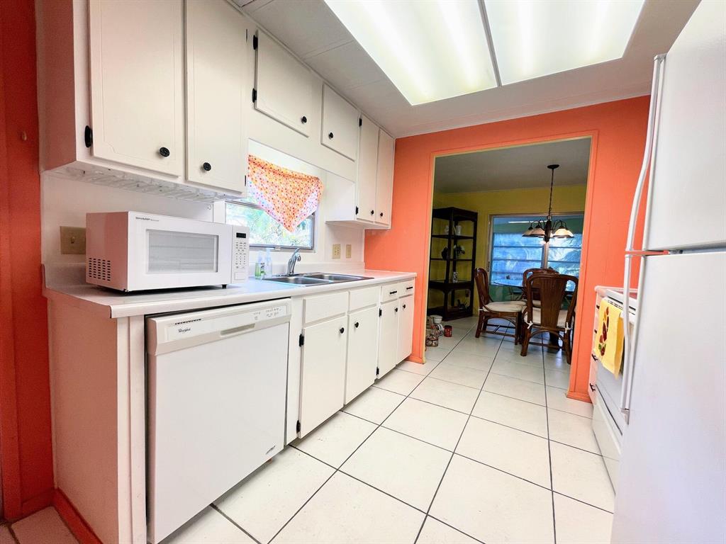 WEST LAKES OF BOCA RATON INC - Residential