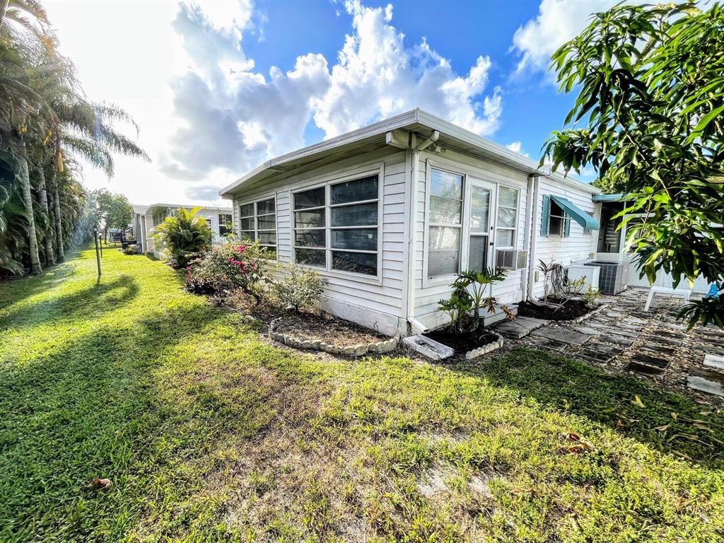 WEST LAKES OF BOCA RATON INC - Residential