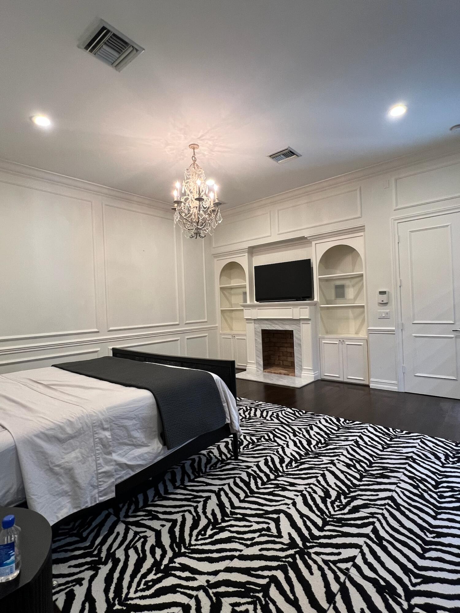 FOXE CHASE - Residential