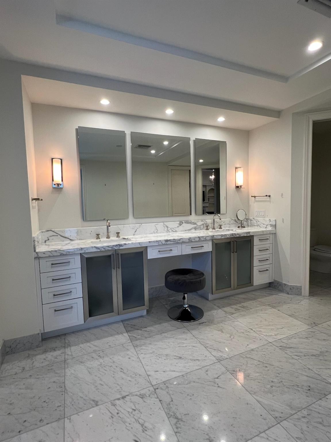 FOXE CHASE - Residential