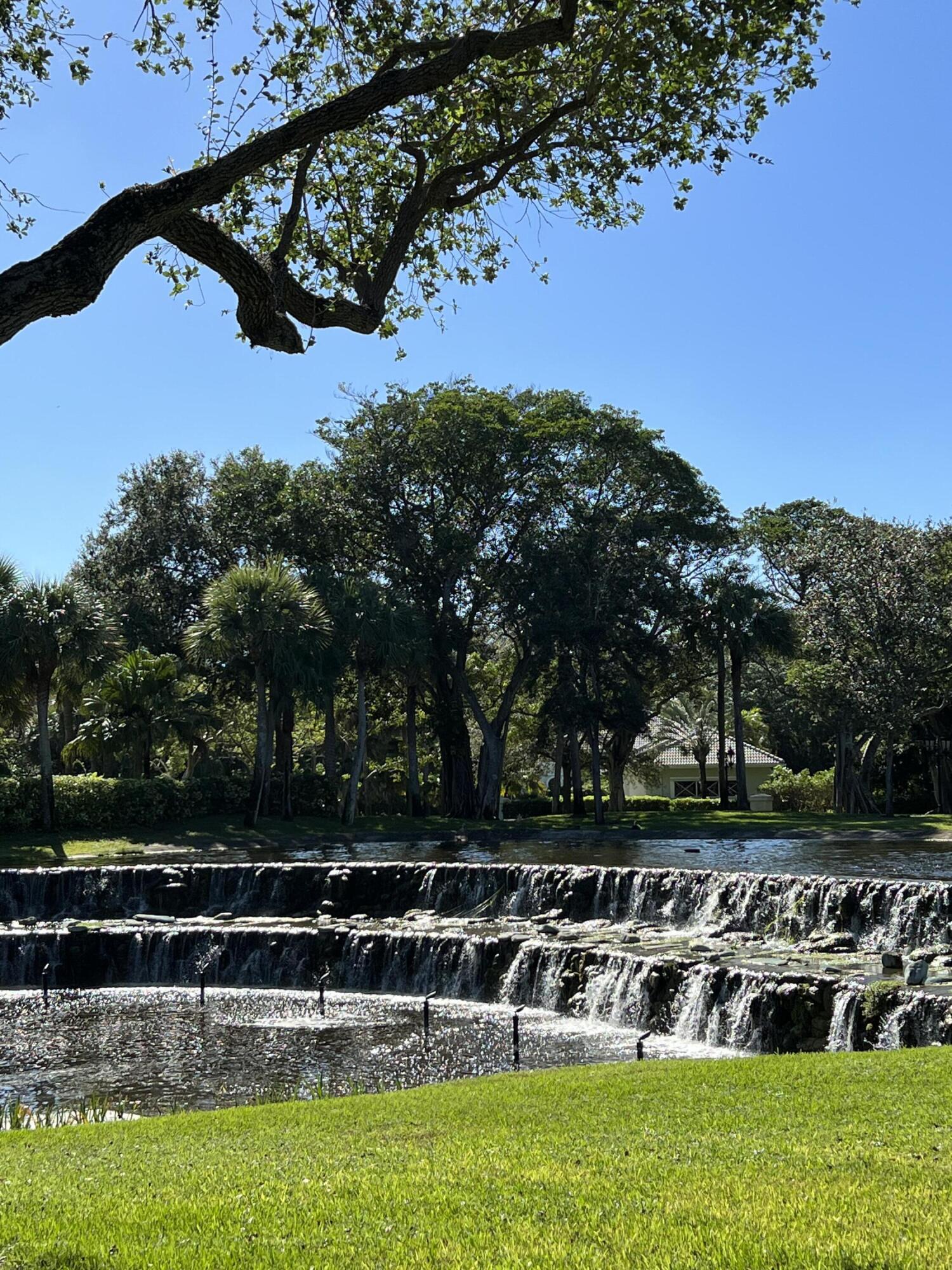 FOXE CHASE - Residential