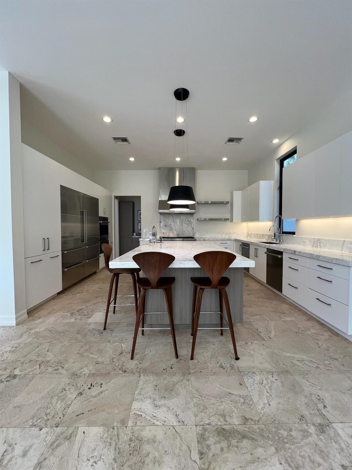 FOXE CHASE - Residential