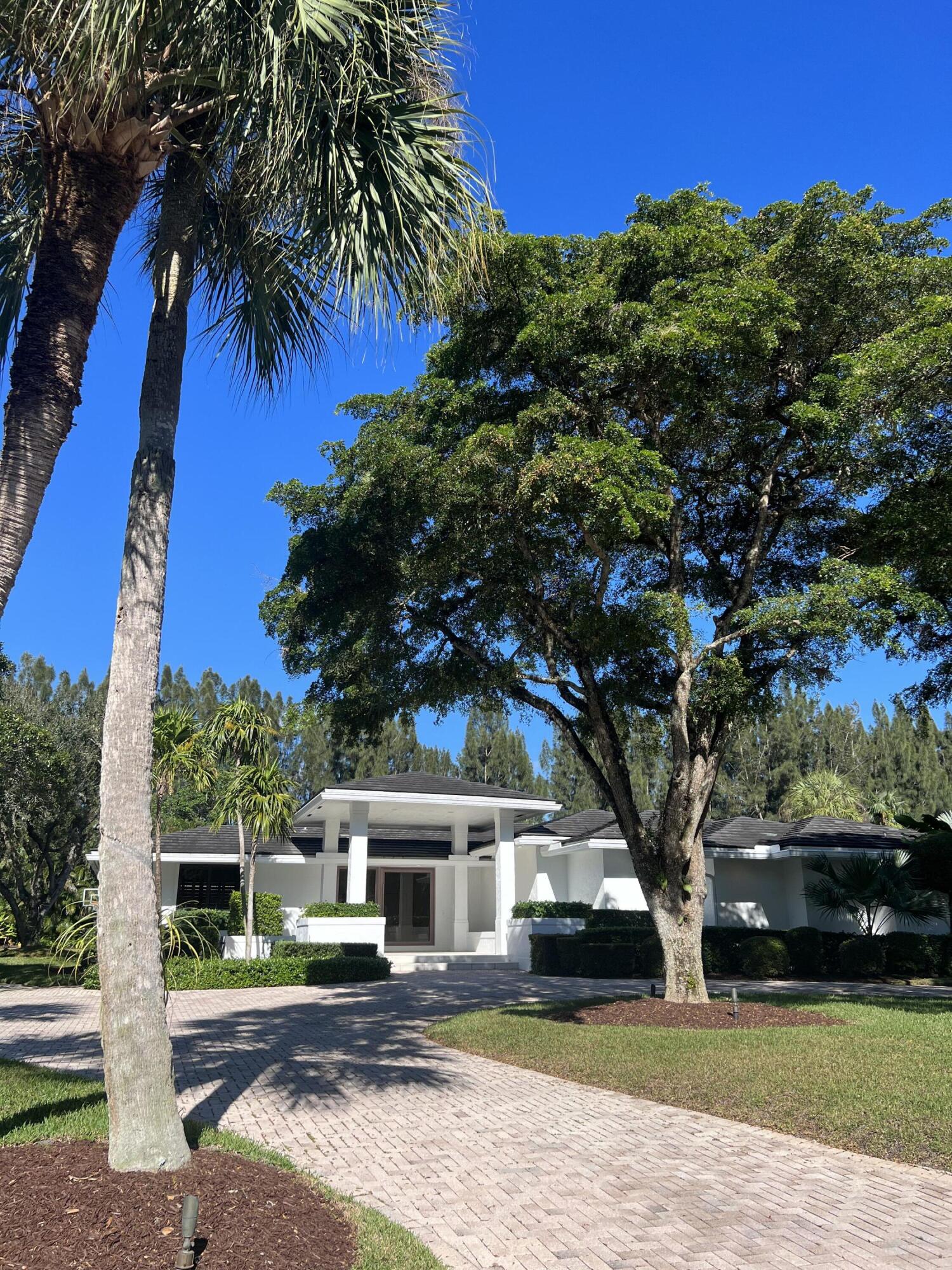 FOXE CHASE - Residential