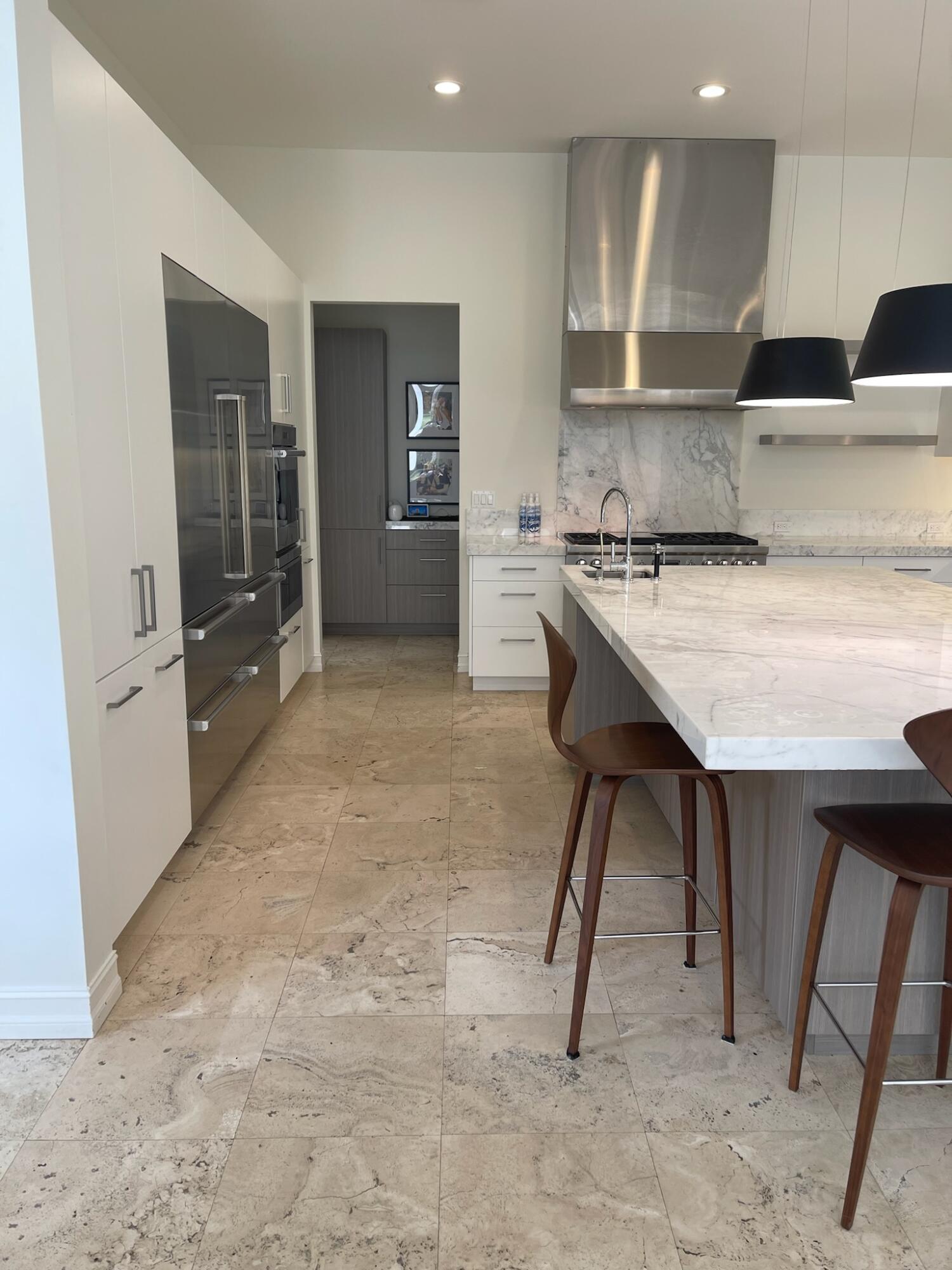 FOXE CHASE - Residential