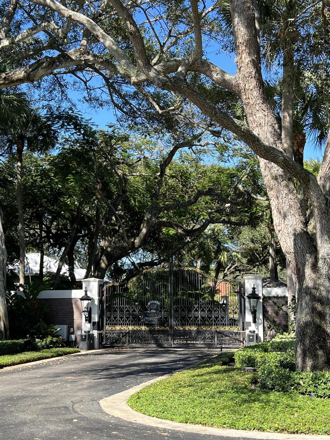 FOXE CHASE - Residential