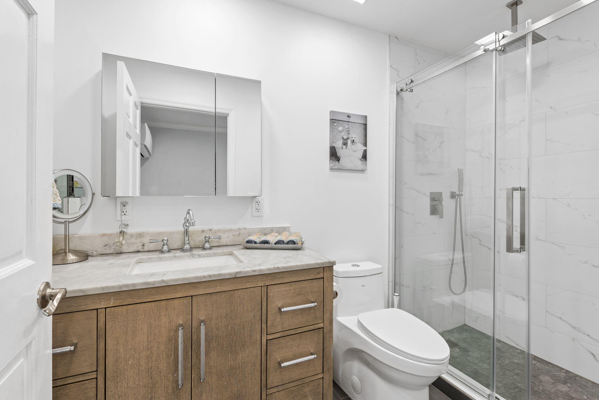 HOLLYWOOD LAKES SECTION - Residential