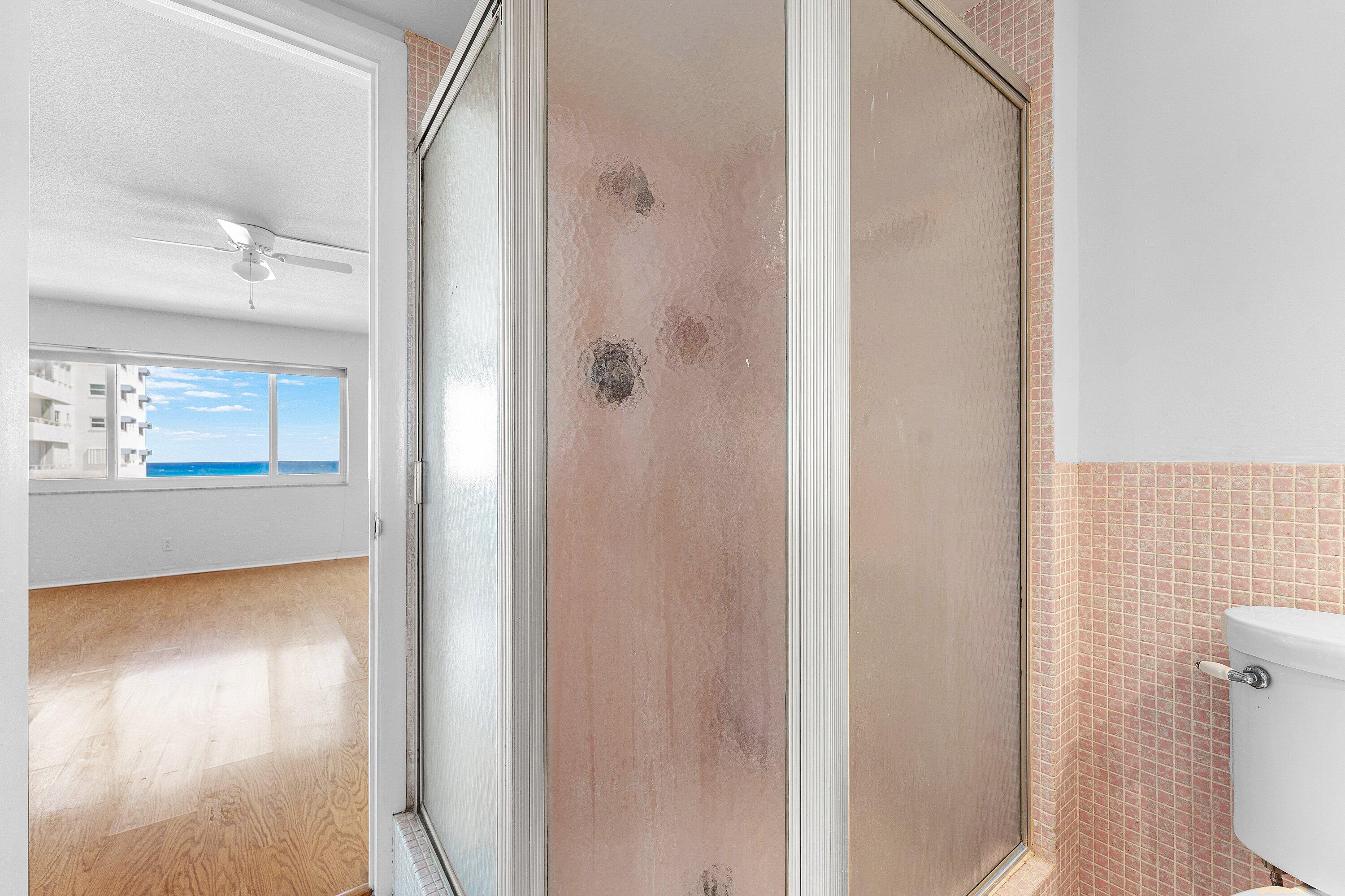 CRANE CREST APTS CO-OP - Residential