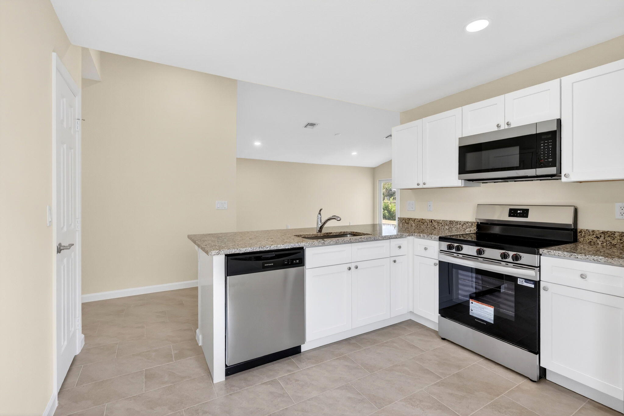 SEMINOLE CROSSING - Residential