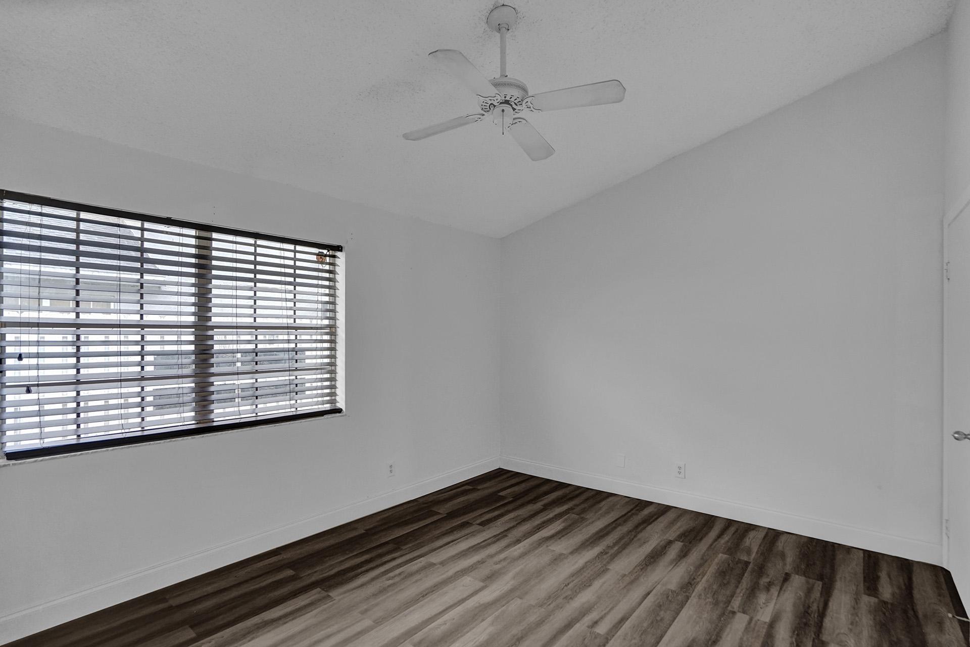 SCARBOROUGH II - Residential