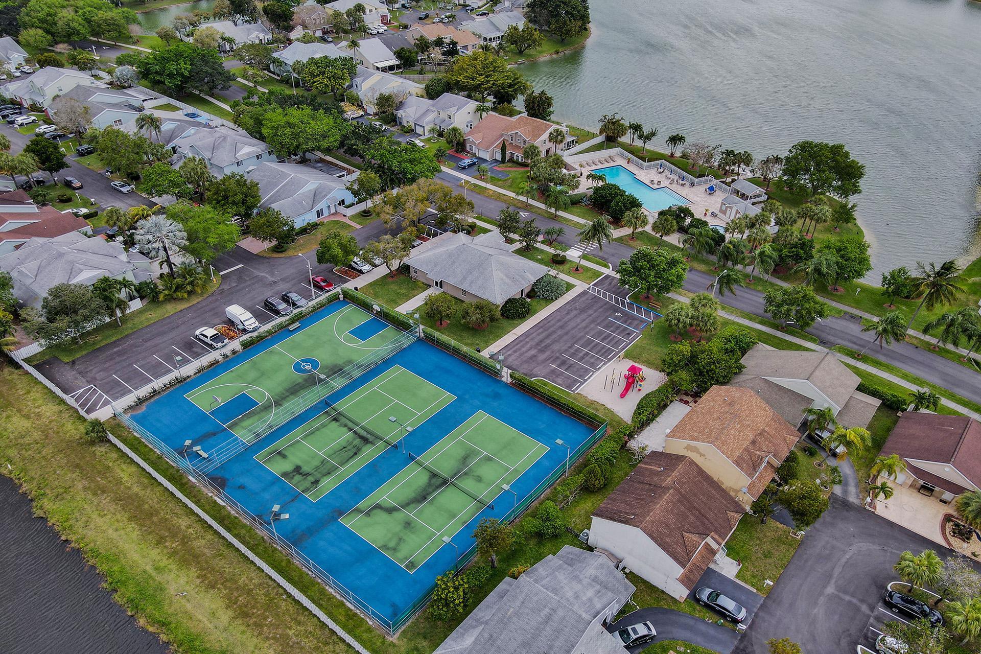 SCARBOROUGH II - Residential