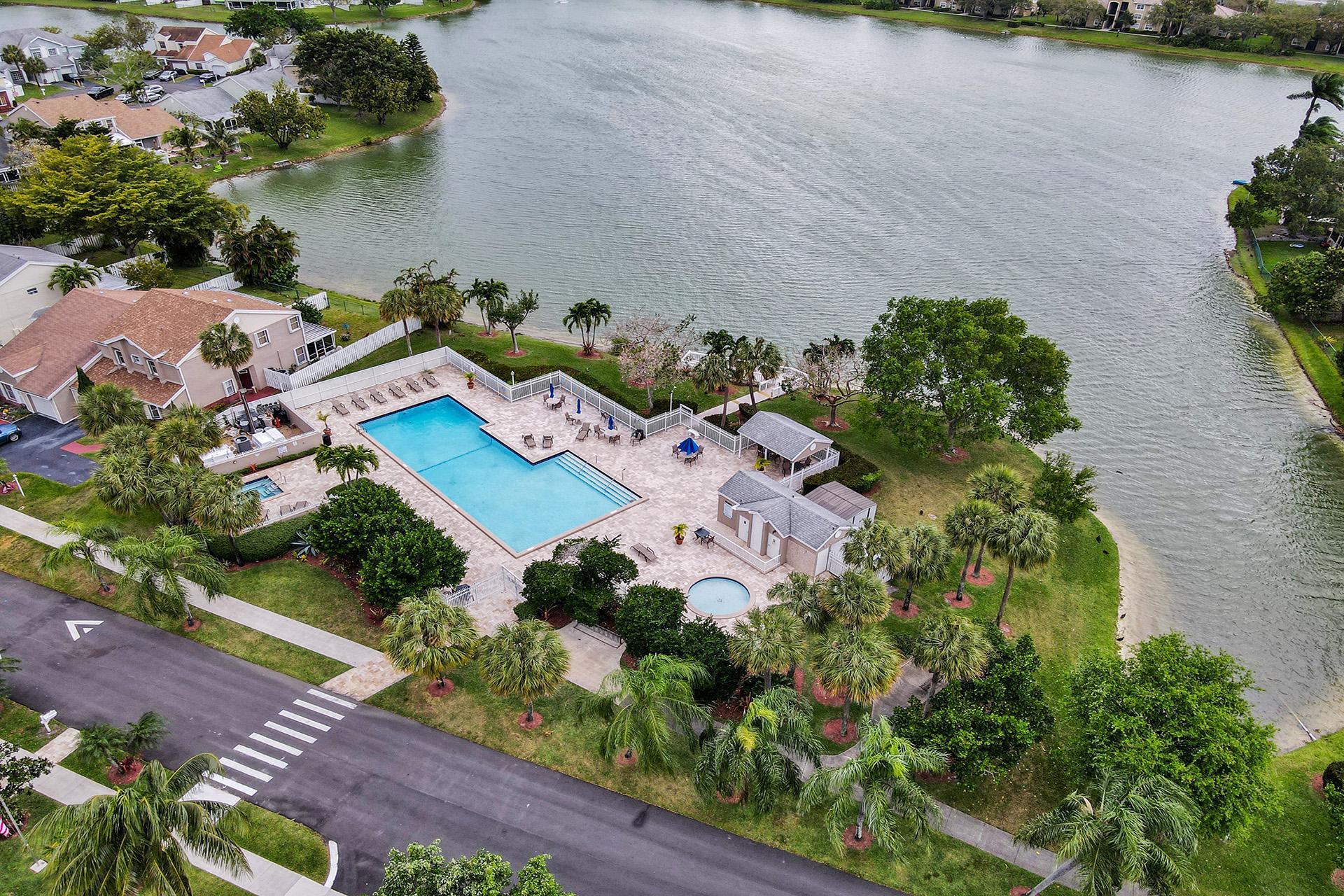 SCARBOROUGH II - Residential