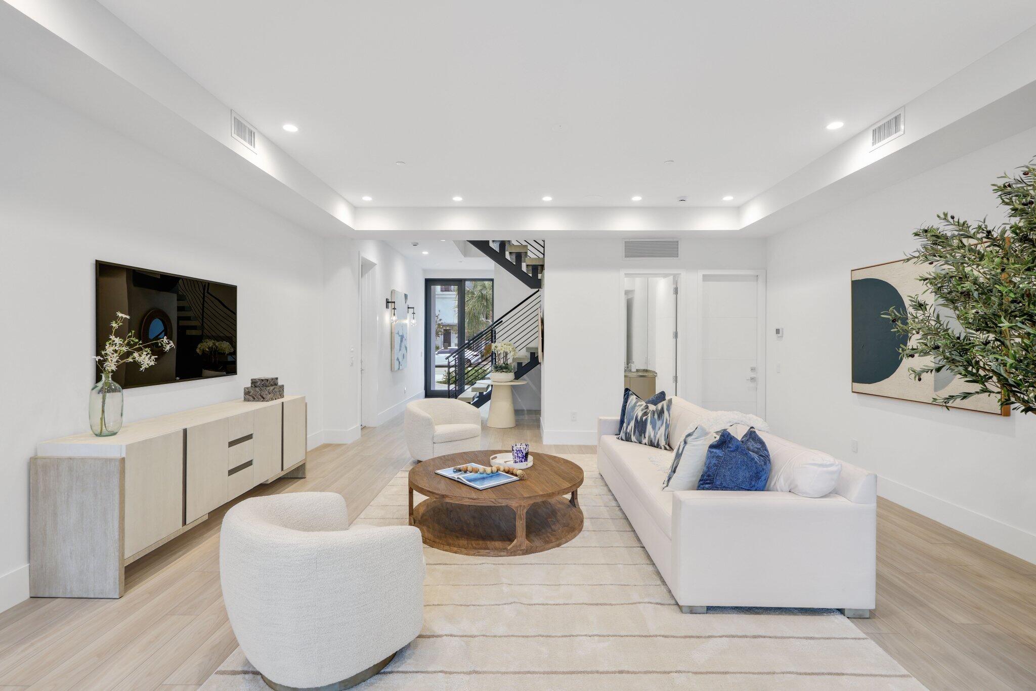 DELRAY TOWN OF - Residential