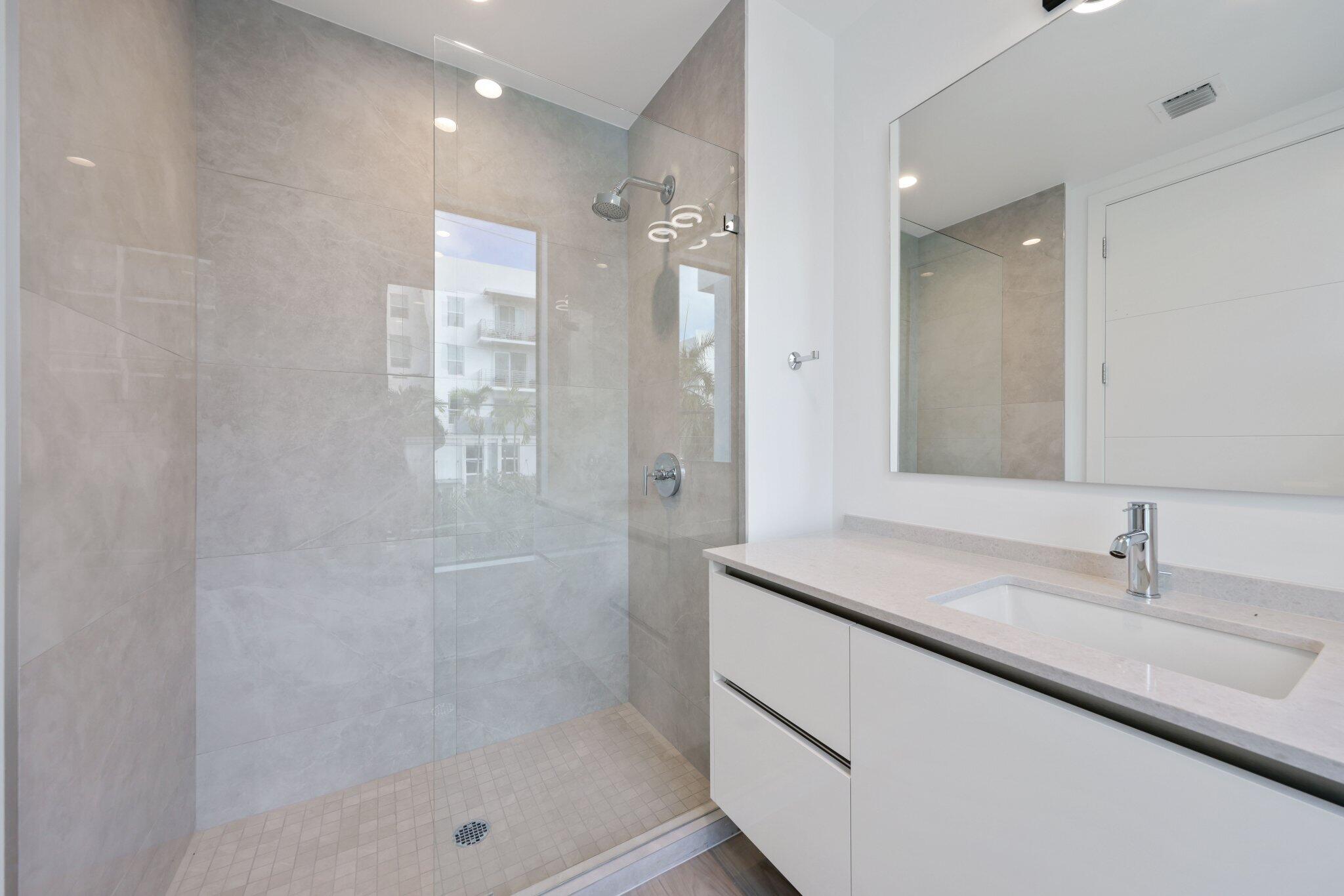 DELRAY TOWN OF - Residential