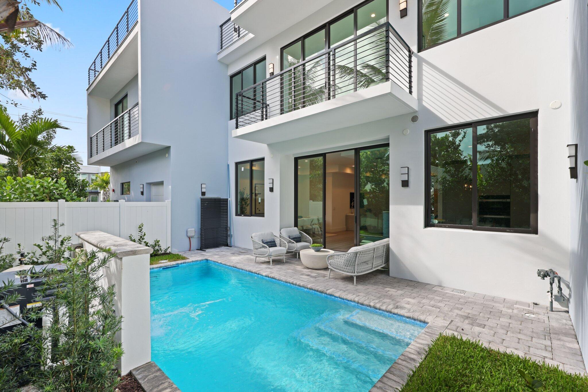 DELRAY TOWN OF - Residential