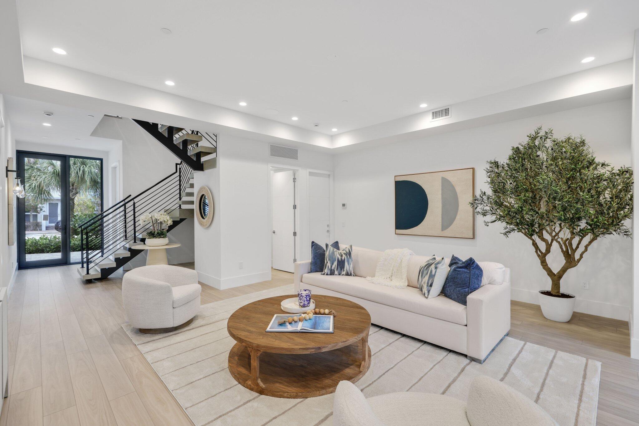 DELRAY TOWN OF - Residential