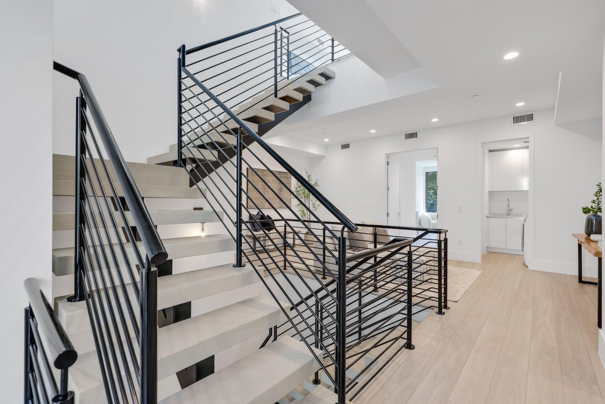 DELRAY TOWN OF - Residential