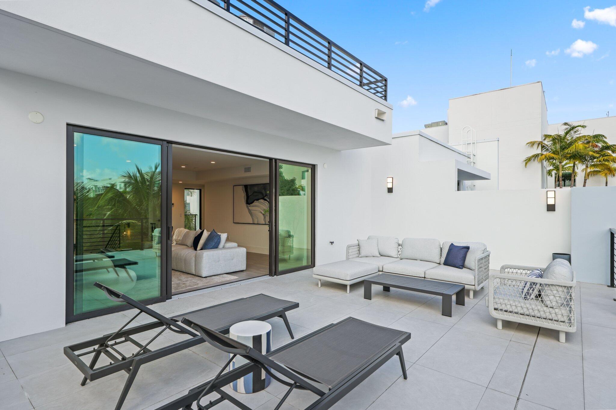 DELRAY TOWN OF - Residential