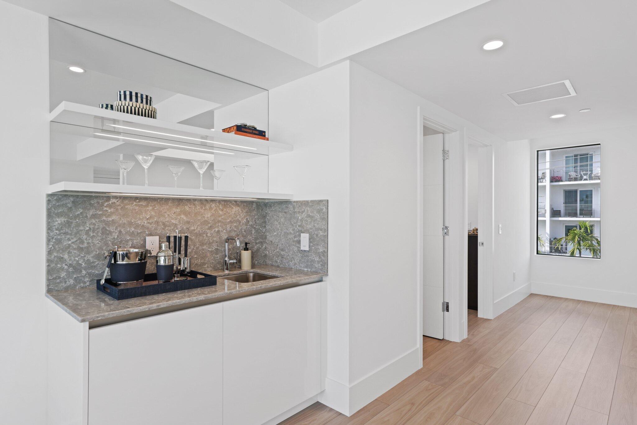 DELRAY TOWN OF - Residential