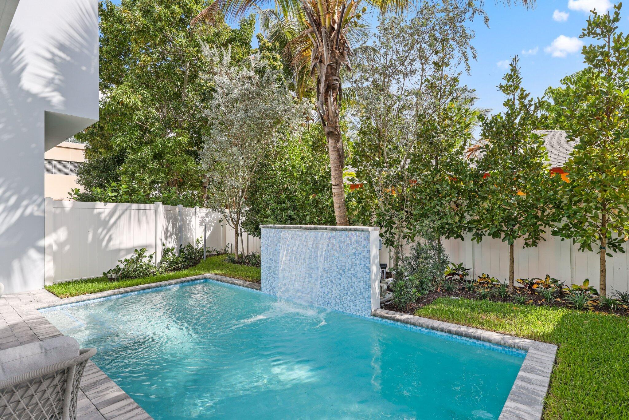 DELRAY TOWN OF - Residential