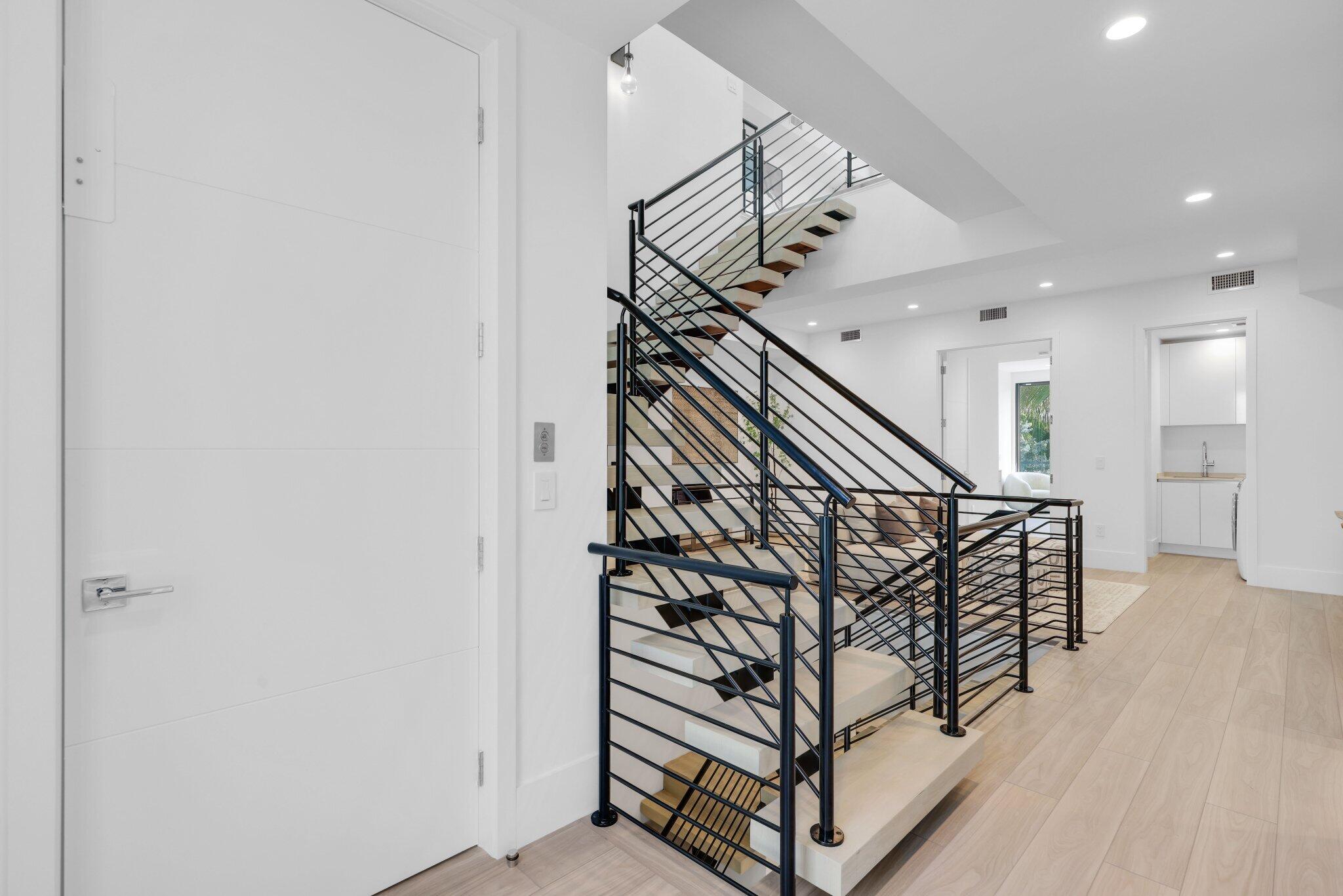 DELRAY TOWN OF - Residential