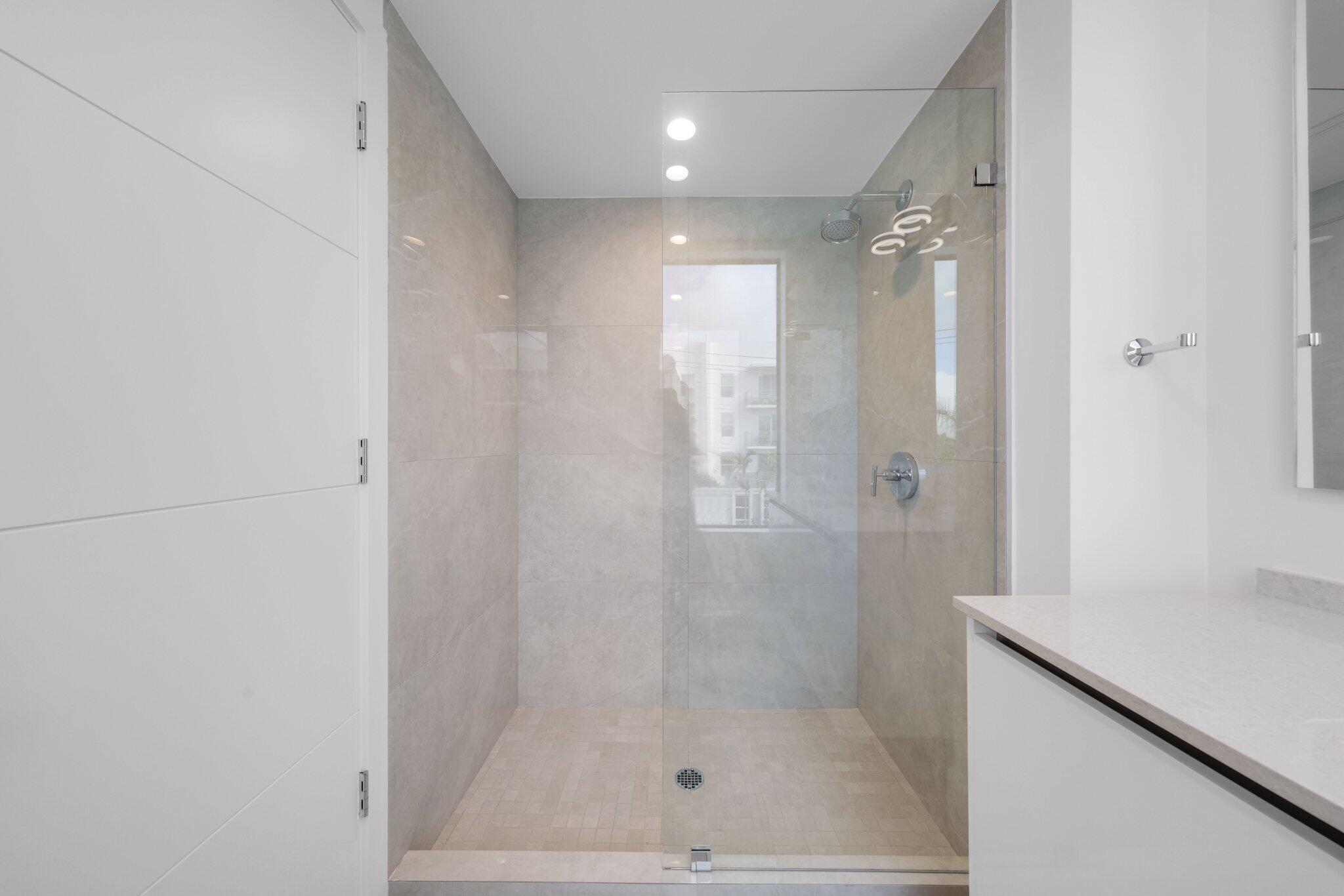 DELRAY TOWN OF - Residential