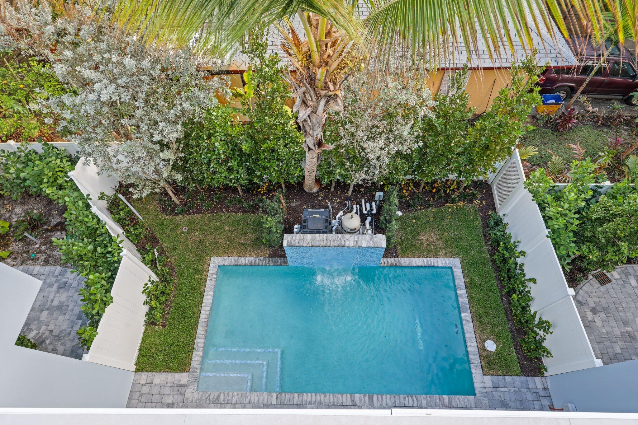 DELRAY TOWN OF - Residential