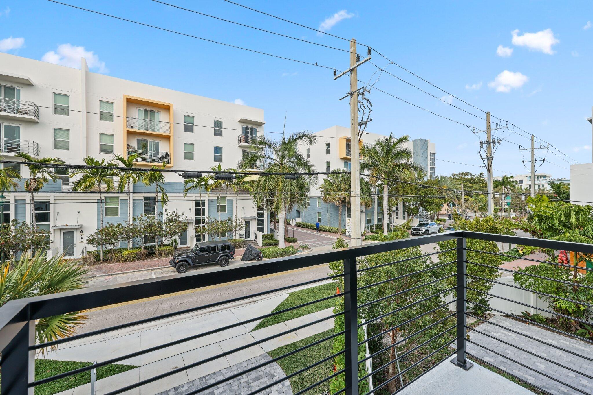 DELRAY TOWN OF - Residential